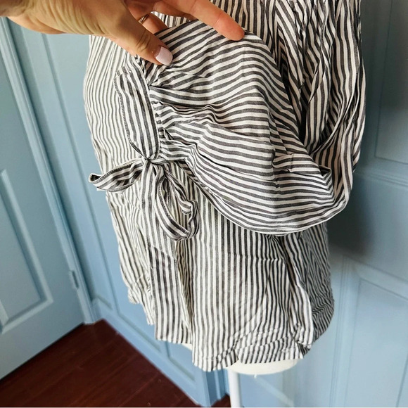 NEW 7 For All Mankind Off the Shoulder Striped Bow Tie Sleeves Blouse - Picture 5 of 9